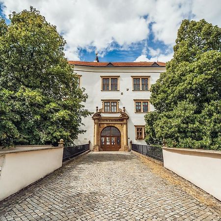Skodova Apartments Пршеров Экстерьер фото