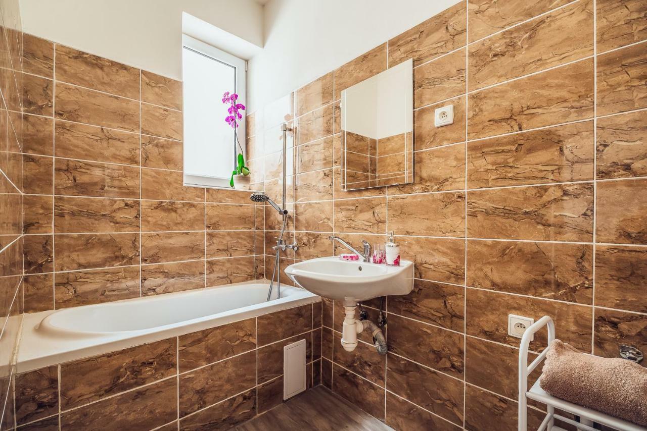 Skodova Apartments Пршеров Экстерьер фото
