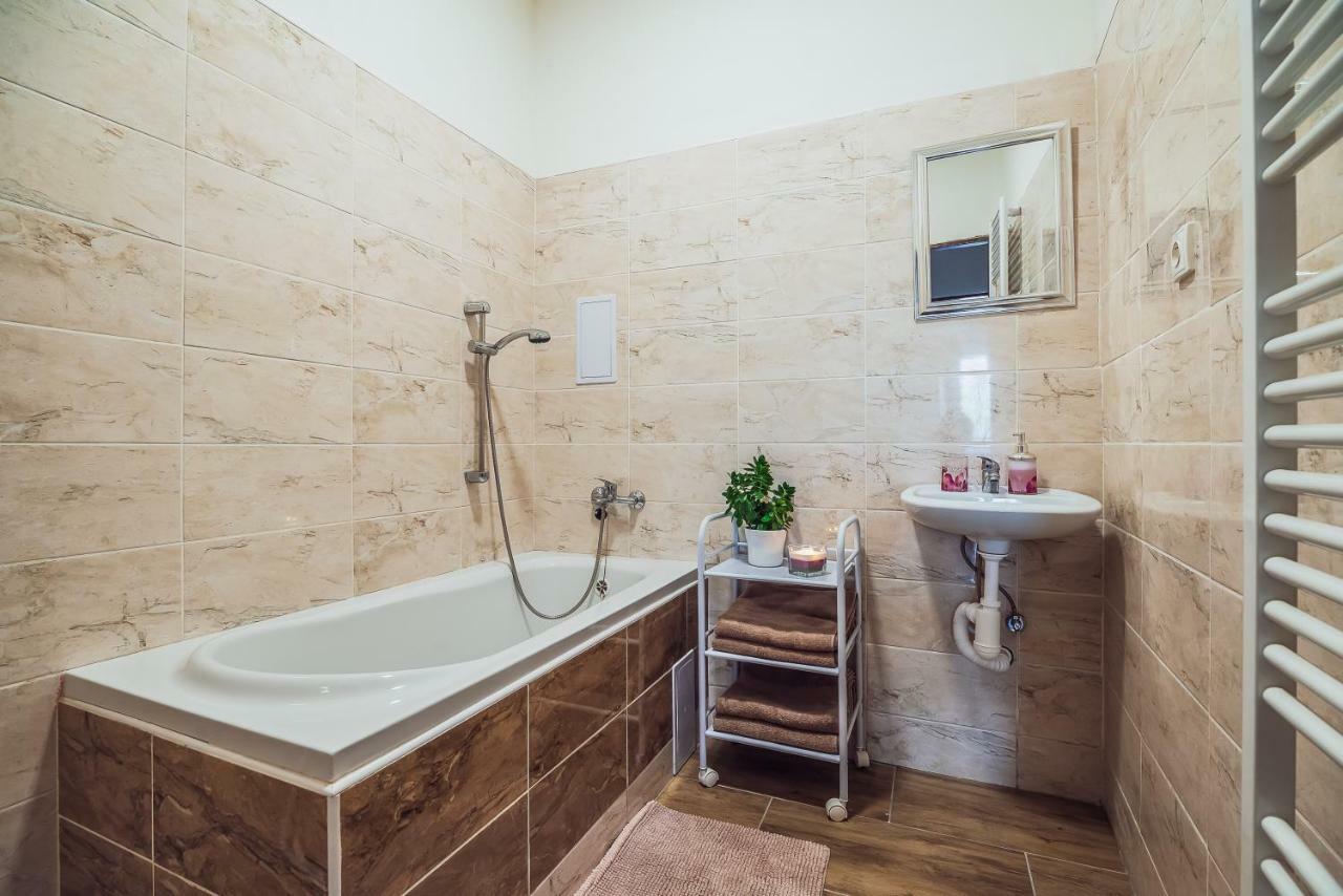 Skodova Apartments Пршеров Экстерьер фото