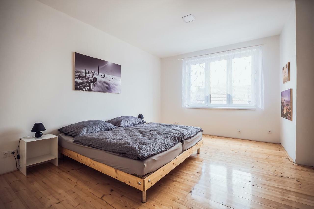 Skodova Apartments Пршеров Экстерьер фото